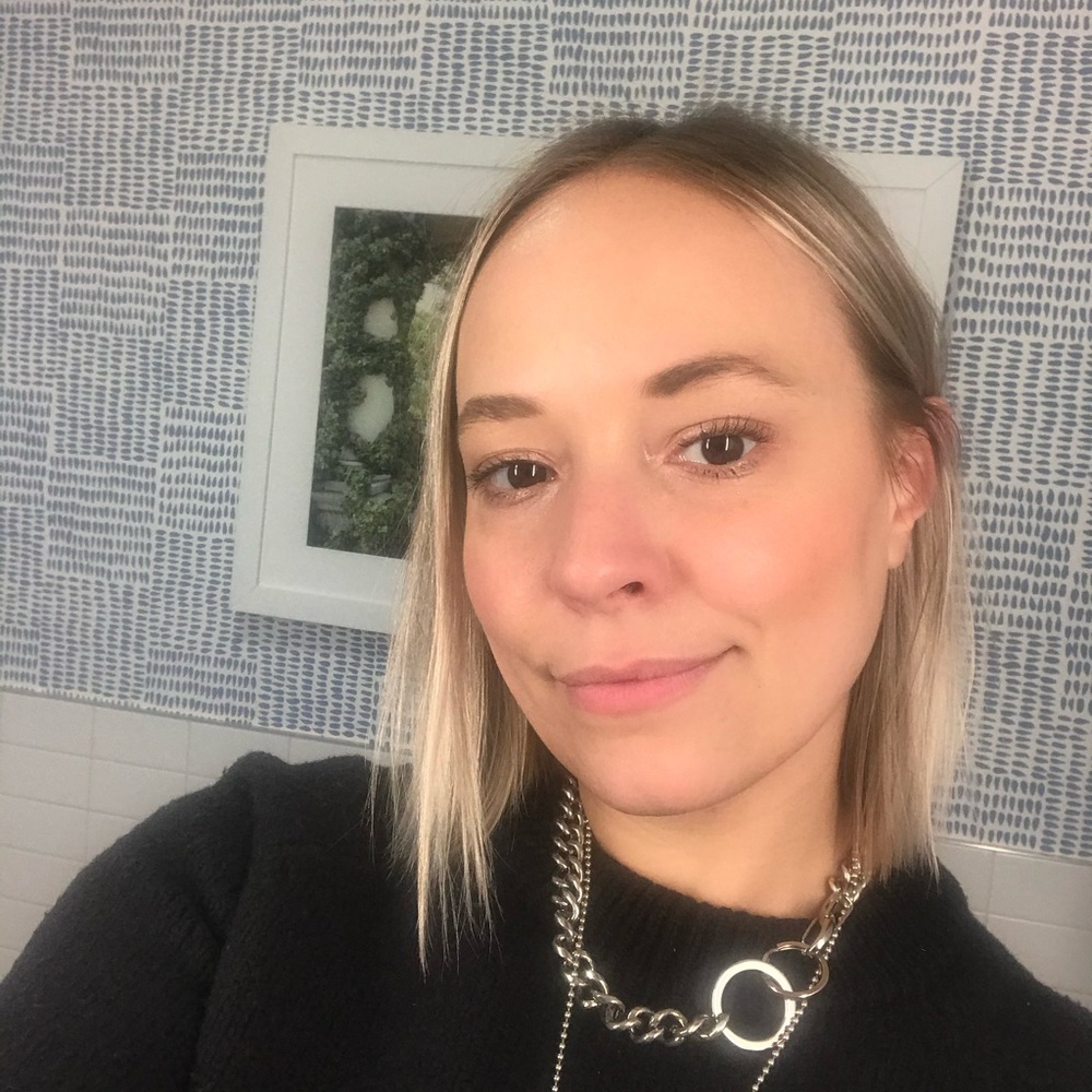 Meet your Posher, Whitney